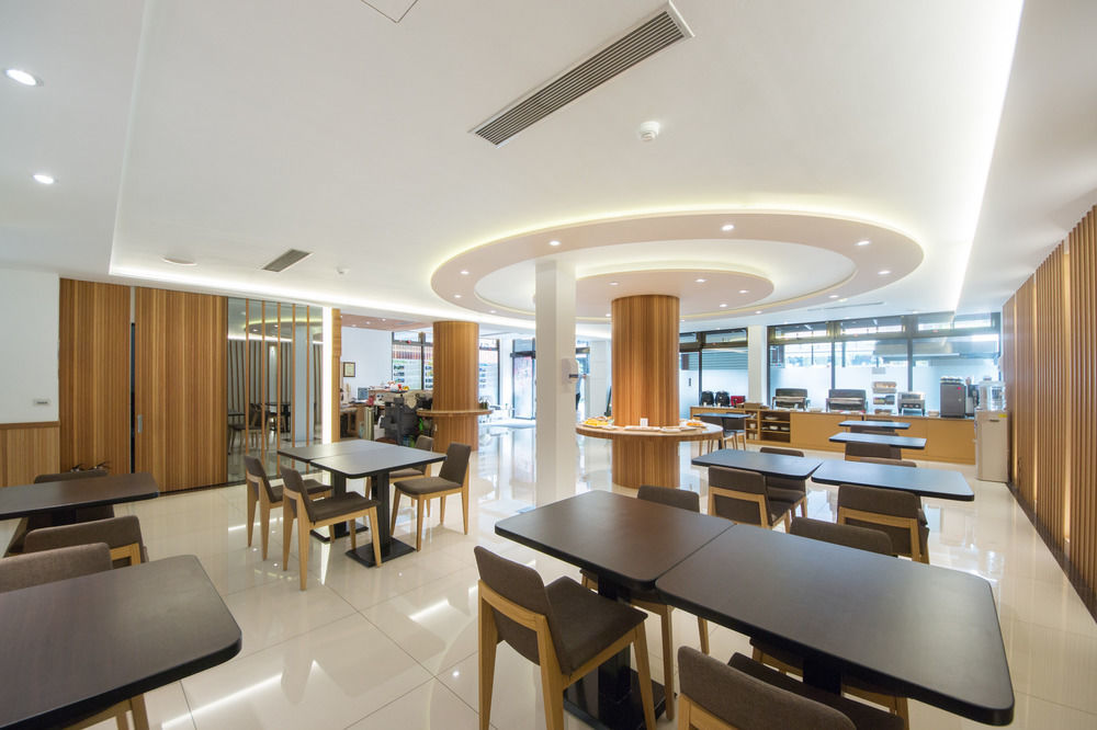 Garden Spring Hotel Jiaoxi Bagian luar foto
